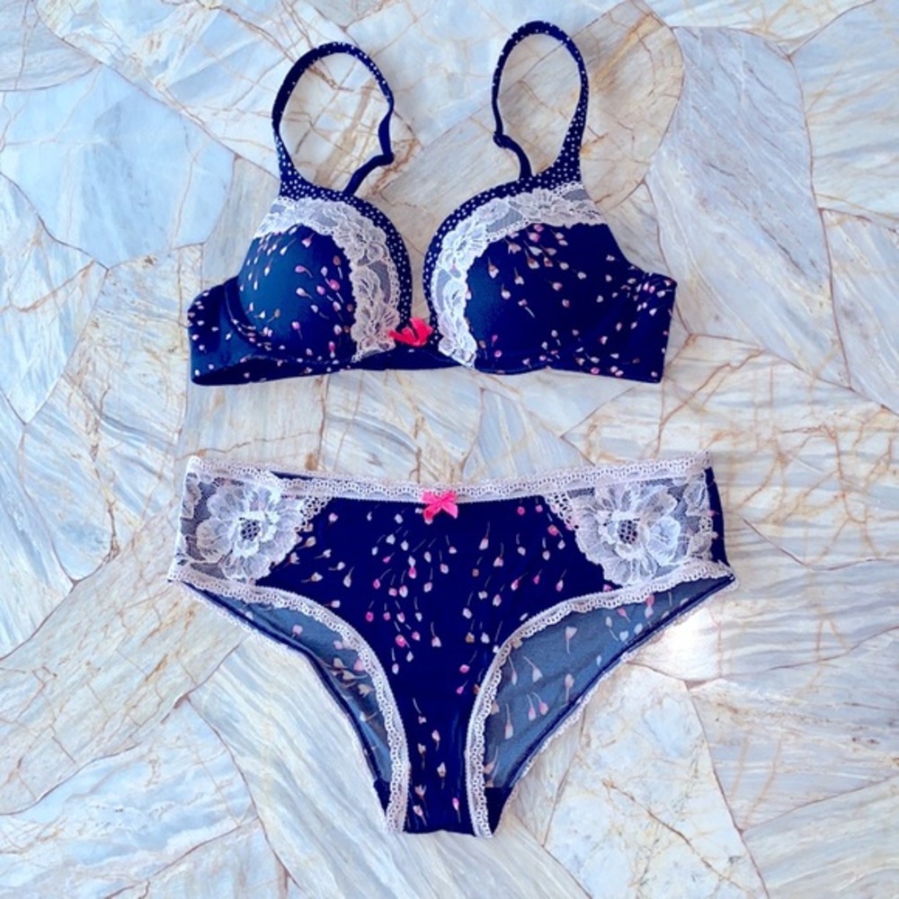 2‎ Pc Matching Set VS  Body by Victoria Bra 32B + Panty  Bikini Small